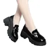 Mocasines de suela gruesa para mujer 2026 nuevo estilo otoño zapatos de mujer con tacones gruesos, cuero brillante, suelas suaves, zapatos de vestir estilo británico para mujer