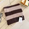 Bufanda Larga de Punto con Rayas Contrastantes Estilo Coreano para Mujer, Protección contra el Frío Otoño/Invierno Calidez Protección para el Cuello Atmósfera de Alta Gama Polaina Versátil para el Cuello
