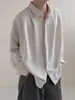 Camisa Larga de Color Sólido Holgada Estilo Coreano para Hombre 2025 Primavera y Otoño Moderna Elegante Camisa sin Arrugas