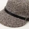 Chapéu de Outono e Inverno Nova Moda Cor Sólida Simples Quente e Confortável Topo Plano com Decoração de Fivela de Cinto Boné de Beisebol Casual Retrô