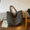 Bolso bandolera de lona casual y relajado para mujer, nuevo estilo 2026, versátil, gran capacidad, adecuado para estudiantes, compras y desplazamientos