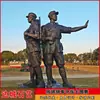 Escultura de Fibra de Vidrio de un Soldado del Ejército Rojo de Aspecto Cobrizo, Escultura Temática de Cultura Roja para Salón Conmemorativo Exterior, Plaza y Paisaje de Jardín