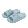 Novo Chinelo de Flores com Solado Grosso para DIY de Verão Desenho Animado Chinelos de Casa Banheiro Moda Resistente ao Desgaste Sandálias Antiderrapantes para Casal