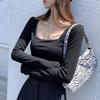 Camiseta básica negra de cuello cuadrado y manga larga para mujer en primavera y otoño, ajustada, hombro derecho, top sexy de alta gama