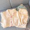Pijama de tela arrugada de alta gama francés para mujer, nuevo para primavera y otoño, de manga larga para el hogar, conjunto de dos piezas, foto real, venta al por mayor