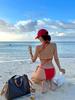 Comercio exterior Europa y Estados Unidos viento gran rojo sexy chica caliente bikini tres puntos BIKINI playa aguas termales vacaciones traje de baño