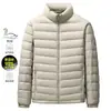 Chaqueta de plumón para hombre 2026 Invierno Ligera Costillada Cuello alto Chaqueta de plumón de Otoño 90% plumón para usar por dentro y por fuera Abrigo Cálido