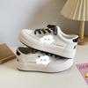 Zapatos blancos de suela gruesa para mujer 2025 nuevas explosiones suaves lindos zapatos de cabeza grande zapatillas de plataforma papá 6612
