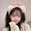 Pinza para el pelo linda y sofisticada para lavarse la cara, estilo nuevo de moda 2026, diadema de maquillaje, diadema de felpa de dibujos animados para otoño/invierno para un look de corona alta