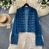 Chaqueta de mezclilla con botones metálicos estilo retro para mujer, diseño corto abotonado de alta resistencia a la moda, chaqueta de corte holgado para usar en otoño