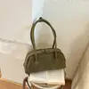 Bolso de mano tejido retro transfronterizo, nueva colección 2026 para mujer, diseño de alta gama, gran capacidad, adecuado para ir al trabajo, bolso de hombro, y se puede llevar bajo el brazo