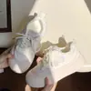Mocasines de Malla Transpirables de Otoño para Mujer 2026 Nuevos Zapatos Blancos de Suela Gruesa Zapatillas Deportivas Versátiles de Nicho para Estudiantes