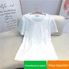 Camiseta Feminina Manga Curta Solta Estilo Nova Moda Spot Eewe Caminhando Relaxante Clavícula Leis Letra Preto e Branco