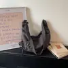 Bolsa xadrez transfronteiriça para mulheres, nova bolsa de ombro leve e moderna para o verão, bolsa transversal tipo bolinho de grande capacidade