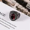 Anillo de acero de titanio retro antiguo con incrustaciones de gemas para hombre, fuente de comercio electrónico transfronterizo, anillo de personalidad SA751