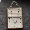 Collar Largo de Perlas de Lujo Ligero Estilo Francés para Mujer, Elegante y Gracioso Cristal Esmeralda Piedra Preciosa Cadena para Suéter Gargantilla