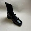 Botas Slim de Salto Bloco e Solado Grosso para Mulheres 2026 Outono/Inverno Novas Botas Stretch Versáteis Modeladoras Estilo Britânico Retrô com Laço Botas de Cano Curto