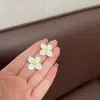 Super Fada Francesa Pequena Fresca Doce Explosões de Verão Flores Pingando Brincos de Óleo Design de Moda Luxo Leve Acessórios de Orelha Exquisitos