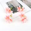 Nueva Simulación de Rocío Cabeza de Flor de Lirio de Tres Puntas DIY Pared de Flores para Boda Arreglo Floral Material Floral Decorativo Exportación Venta Caliente