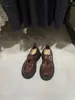 Zapatos de cuero pequeños súper suaves lavables estilo mamá uva piel de vaca zapatos de cuero pequeños para mujer zapatos planos retro perezosos hebilla de cuero mocasines de suela gruesa