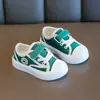 Nuevos Zapatos de Lona para Niños 0-1-8 Años Primavera y Otoño 2023 Slip-on Tenis Calientes Zapatos de Lona para Niños y Niñas