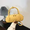 Bolso Retro para Mujer Diseño de Nicho Sentido Único Hombro Cruzado Simple Verano 2026 Nuevo Versátil Bolso de Viaje Lujo Ligero Combinación
