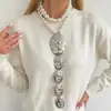 Colar Europeu e Americano Transfronteiriço Estilo Metal Floral Oval Peça Emendada, Corrente de Clavícula Nicho de Luxo Leve, Joia Statement Exagerada de Alto Padrão
