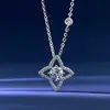 Colar de trevo de quatro folhas em prata de lei S925 para mulheres, nicho, simples, requintado, elegante, luxo leve, moderno, versátil, corrente de clavícula de moissanita