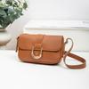 Bolsa Baguete de Alta Qualidade Estilo Quente Primavera 2025 Bolsa de Mão Retrô Bolsa de Axila Fashionável Bolsa de Ombro Feminina Estilo Ocidental Ferradura