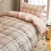 Conjunto de cama de três peças para dormitório de estudante universitário, lençóis e fronha de algodão puro, conjunto para cama de solteiro, adequado para todas as estações, novo modelo 2026