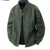 Chaqueta de Béisbol de Color Sólido con Cuello Alto para Trabajo para Hombres y Mujeres Retro Duradera High Street Piloto Chaqueta Deportiva Top Venta al por Mayor