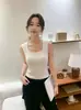 Camisola Estilo Coreano com Alça Larga para Cobrir os Seios Laterais, Top Feminino Sem Mangas para Primavera e Verão, Cor Sólida com Bojos, Camisola Sem Alças Antiderrapante Atacado