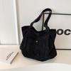 Bolsa Tote de Veludo Casual de Grande Capacidade para Mulheres 2026 Nova Versátil Retrô Bolsa de Ombro Fashionável para Roupas de Trabalho e Aula