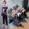 Tênis Esportivo Feminino Malha Sapatos de Pai Infantil 2026 Primavera/Outono Novos Respiráveis Versáteis Crianças Médias/Grandes Sapatos Casuais Tendência