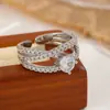 Anillo Abierto de Lujo Ligero con Diseño Cruzado de Diamante para Mujer, Chapado en Cobre con Circonita de Alto Carbono, Anillo Versátil Adecuado para Uso Diario, Viajes al Trabajo y Citas