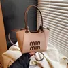 Bolso Grande de Capacidad para Mujer, Bolso de Hombro con Diseño de Nicho, Bolso de Mano Nuevo y Elegante 2026, Bolso Cubo Casual para Mujer