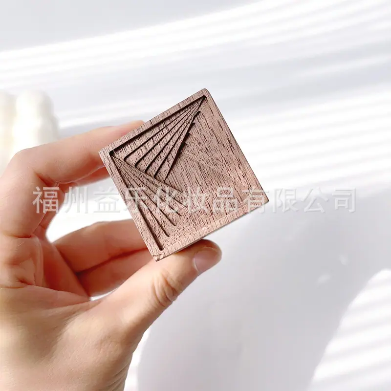阶梯胡桃木.jpg