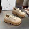 Zapatos blancos de plataforma gruesa y dedo gordo para mujer 2024 primavera nuevos zapatos de pan estudiante con cordones frontales tenis deportivos casuales