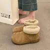 Botas de neve femininas estilo Nordeste, modelo novo 2026, com forro de fleece adicionado e solas espessadas, apresentando uma sola grossa e antiderrapante para aquecimento e conforto, e um design curto estilo Birkenstock