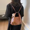 Bolso de mano para mujer, mochila de viaje de gran capacidad, diseño de nicho, bolso de hombro, mochila de viaje ligera, novedad de 2025