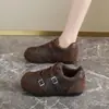 Nueva colección de otoño para mujer de zapatillas de entrenamiento alemanas que aumentan la altura, con un diseño moderno y peculiar, versátiles y fáciles de combinar con cualquier atuendo, perfectas para looks casuales y deportivos.
