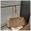 Bolsa de Axila Simples Retrô Transfronteiriça Feminina 2026 Nova Moda Bolsa de Mão Ombro Grande Capacidade Bolsa de Axila para o Dia a Dia
