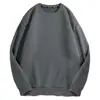 Novo top quente resistente a manchas cinza escuro com forro de fleece veludo macio solto versátil gola redonda suéter masculino com forro de fleece para o trabalho