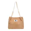 Bolsa Tote de Veludo Grande Capacidade Transfronteiriça para Mulheres 2026 Novo Design de Nicho Bolsa para o Dia a Dia Casual Retro Bolsa de Ombro Tendência