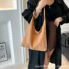 2025 Super Quente Nova Bolsa Nicho Bolsa Axilar para o Dia a Dia Bolsa de Ombro Casual Feminina Versátil e Fashionável Bolsa Transversal