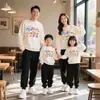 Crecemos Juntos Preescolar Clase de Actividad Familiar Uniformes para Estudiantes de Primaria y Secundaria Juegos Deportivos de Otoño e Invierno Sudaderas Casuales Modernas