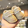 Zapatos de Primavera y Otoño Zapatos para Primeros Pasos Zapatos Nuevos para Bebés y Niños Pequeños Suela Suave Antideslizante para Bebés Zapatos Planos de Princesa para Niñas Zapatos que Gritan