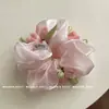 Goma para el pelo de satén perlado tipo tulipán, scrunchie dulce estilo coreano para chicas, accesorio para el pelo suave y elegante