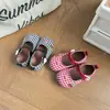 Zapatos de Princesa Nuevos para Niñas Primavera y Otoño Moda Cuadros Pequeños Retro Zapatos de una Sola Pieza Zapatos de Baile Pequeños de Cereza para Niñas