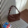 Bolsa de Axila Texturizada de Nicho Outono/Inverno Feminina Nova 2026 Bolsa Saco de Camurça Pelúcia Bolsa Simples de Ombro/Mão